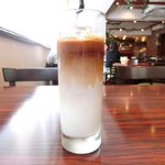 OSTERIA Pagina - <'15/04/23撮影>週替わりパスタランチ 1000円 のアイスカフェラテ