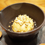 山介 - 黒みつかけ 自家製そばの実アイス(420円)