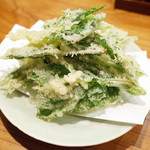 山介 - あしたば天ぷら(780円)