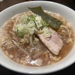 麺処 遊 - 料理写真:背脂煮干らーめん　1,000円