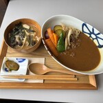 おうちごはん てんさいとう - 特製カレクック御膳の全貌( ・∇・)