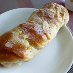 ベーカリーPao - 紅茶とオレンジピールのパン　¥175+税