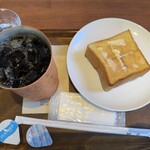 上島珈琲店 - 料理写真:厚切りトースト+アイスコーヒー