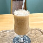 フルーツのウメダ - ドリンク写真:桃ジュース