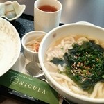 仁倉総本店 - 日替わりワンコインランチ。色々ついていて女子ランチにピッタリ！