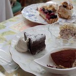 キャナリィ・ロウ - 