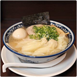 ひら松 - 料理写真:塩わんたん 1350円 味玉 150円
