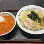 日高屋 - 料理写真:ピリ辛豚骨つけ麺(670円)