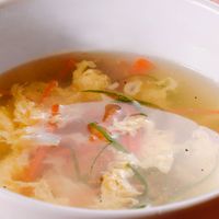 たっぷり野菜とたまごのスープ ／ クッパ