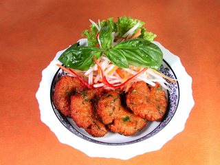 タイ・ベトナム料理の店 アジアの味 - さつま揚げ