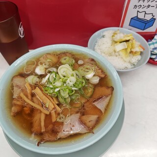 ナギチャンラーメン_0