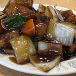 浜っ子 麺八 - 料理写真:黒酢酢豚単品