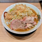 ラーメン豚山 - 料理写真:小ラーメン。ニンニクアブラカラメ ¥1000