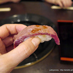 焼肉&ステーキ 格之進R - サーロインの握り　うに牛肉巻き