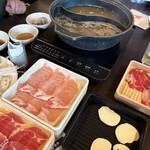 しゃぶ葉 - 料理写真:【平日ランチ】和豚もちぶた&牛みすじ しゃぶしゃぶ食べ放題コース