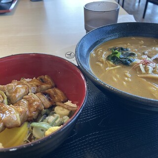 室蘭やきとり お食事処 くじら食堂_1