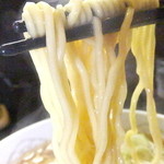 ラーメン ふくや - 醤油　５００円の麺のアップ　【　２０１５年４月　】