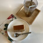 Bleu Petrole + Cafe - 