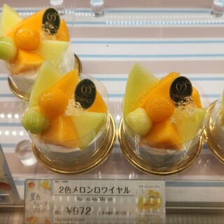 新宿高野_1