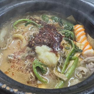 蜀王砂锅麻辣烫_1