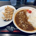 らーめん寿がきや - 牛肉カレー、餃子