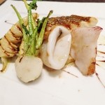 Cucina M'esse - （お魚料理）真鯛、ヤリイカのグリル、筍、蕪、バルサミコス☆
