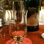 Y&M Bar KISLING - ARdbeg supernova。