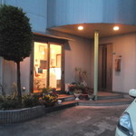 ポドテ - 一歩入った　路地裏で、お店を発見。