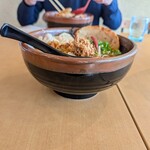 みそ屋 田所商店 - 器も重厚で良い。