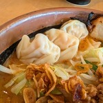 みそ屋 田所商店 - 海老ワンタン。皮は厚め。