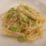 エノテカ イニッツィオ - ソラマメとタケノコのタリオリーニ ２種のペコリーノチーズで