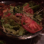 明月苑 - 生野菜 600円 ドレッシングもおいしい