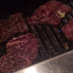 明月苑 - 特上ロース焼中