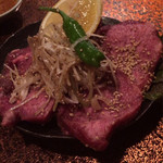 明月苑 - 特上タン 1600円