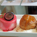 ストリングス ラウンジ - 赤葡萄のムース
      巨峰、ピオーネなど赤色の葡萄ジュースを使って爽やかな味わい