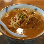 らーめん 月のうさぎ - とんこつみそ台湾らーめん750円　もやしがシャキシャキです