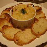 ザンビ - エスカルゴと茸のココット ガーリックトースト添え　２５２０円