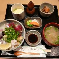 丸新 - 海鮮丼