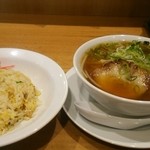 江南 - 小炒飯と小柳麺  800円