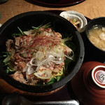 串焼き・魚 新宿宮川 - 石焼豚角煮丼