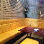 カフェスマイル - テーブル席