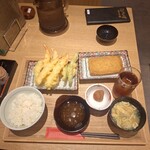 博多天麩羅 あげてんや - 海老天ぷら定食きつね(油あげ)、紀州梅、ウーロン茶