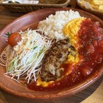 びっくりドンキー - 料理写真:角切りトマトのオムバーグ