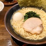 横浜家系ラーメン 千仁家 - 料理写真:
