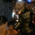 怪獣酒場 - マグマ星人と