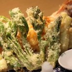 旬彩鈴吉 - 天麩羅(山菜、赤海老の天麩羅　等々)