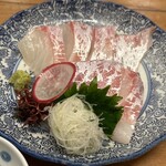 向井酒の店 - 鯛のお造り　1,320円