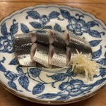 向井酒の店 - 鰯の酢漬け　550円