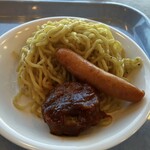東横INN - 無料元気朝食サービス
塩焼きそば、ハンバーグとソーセージトッピング