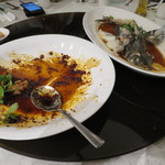 Jing - ローストチキン四川ソースがけの残骸